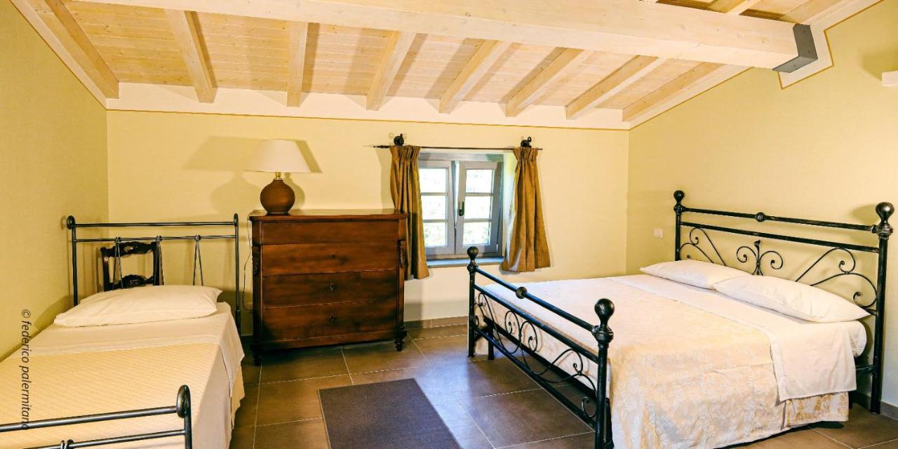 Agriturismo I Giunchi Mochignano Ngoại thất bức ảnh