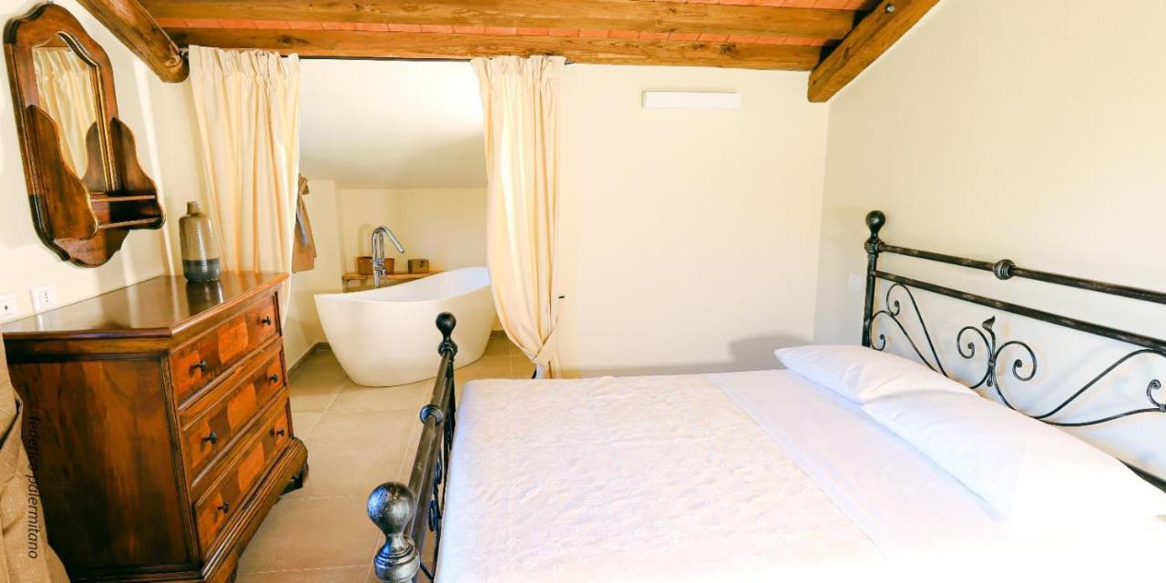 Agriturismo I Giunchi Mochignano Ngoại thất bức ảnh